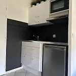 Appartement Santa Barbara Avec Piscine Et A 750m De La Cavalaire-sur-Mer